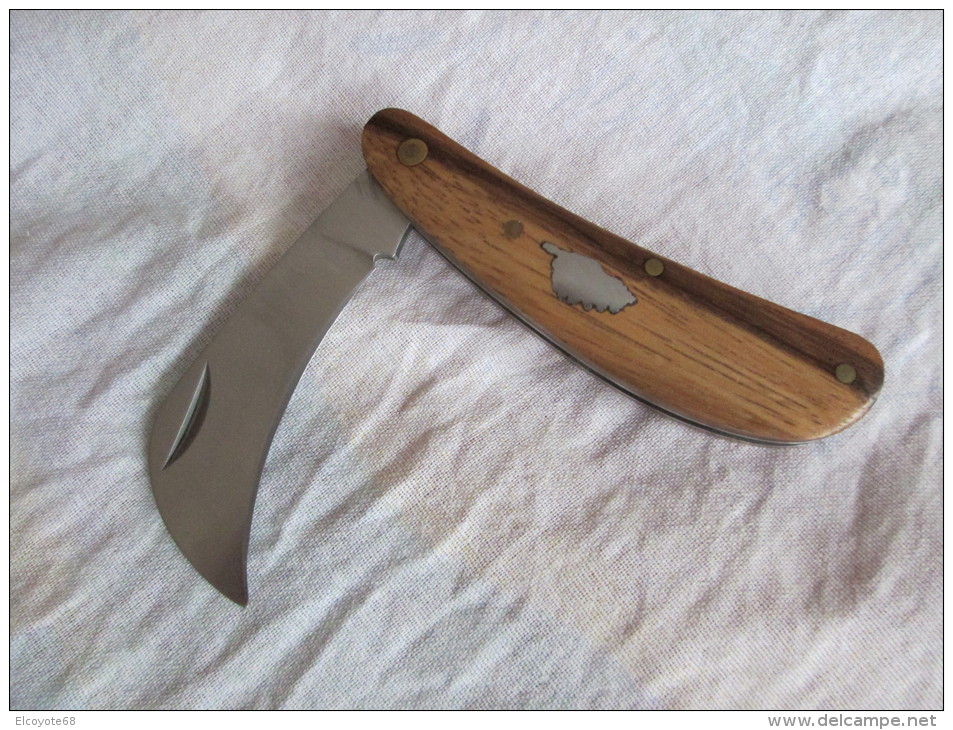 Couteau De Poche Type ''serpette''  Corse - Knives/Swords