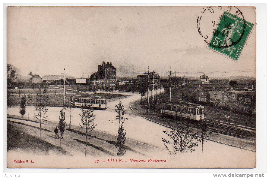 REF 146 : CPA 59 LILLE Nouveau Boulevard Tramway - Lille