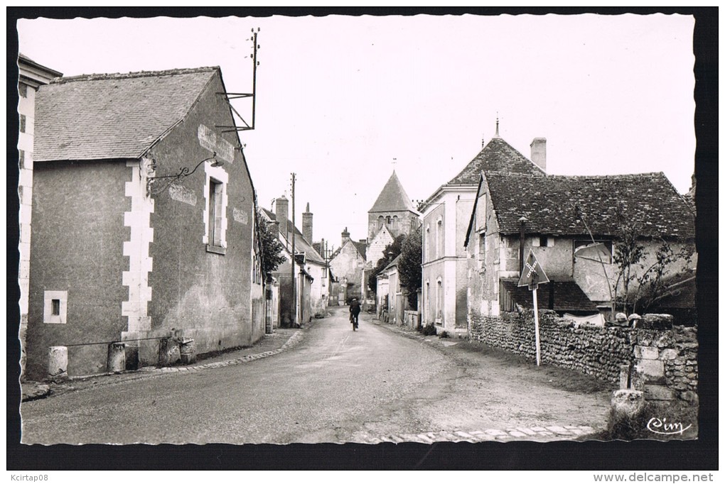 SAINT - MARTIN - LE - BEAU . La Rue Principale . - Other & Unclassified