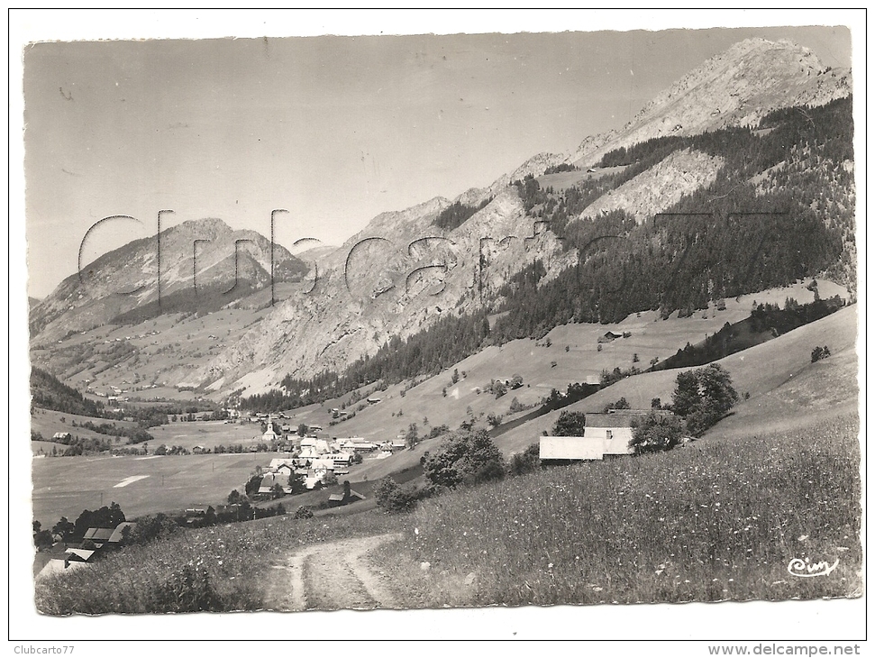 La Chapelle-d'abondance (74) : Le Chemin Menant Au Bourg En 1955 GF. - La Chapelle-d'Abondance