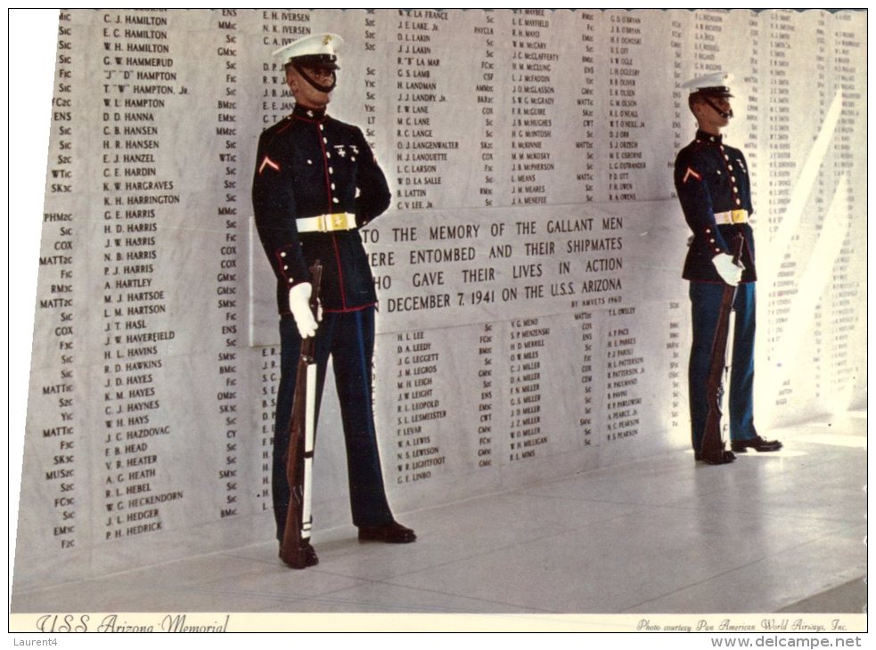 (611) USA  - Haiwaii - USS Arizona Memorial And Honour Guards - Monumenti Ai Caduti