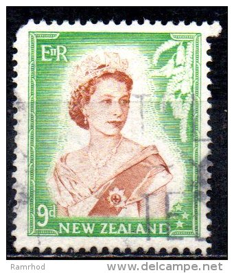 NEW ZEALAND 1953 Queen Elizabeth II  - 9d. - Brown And Green FU - Gebraucht