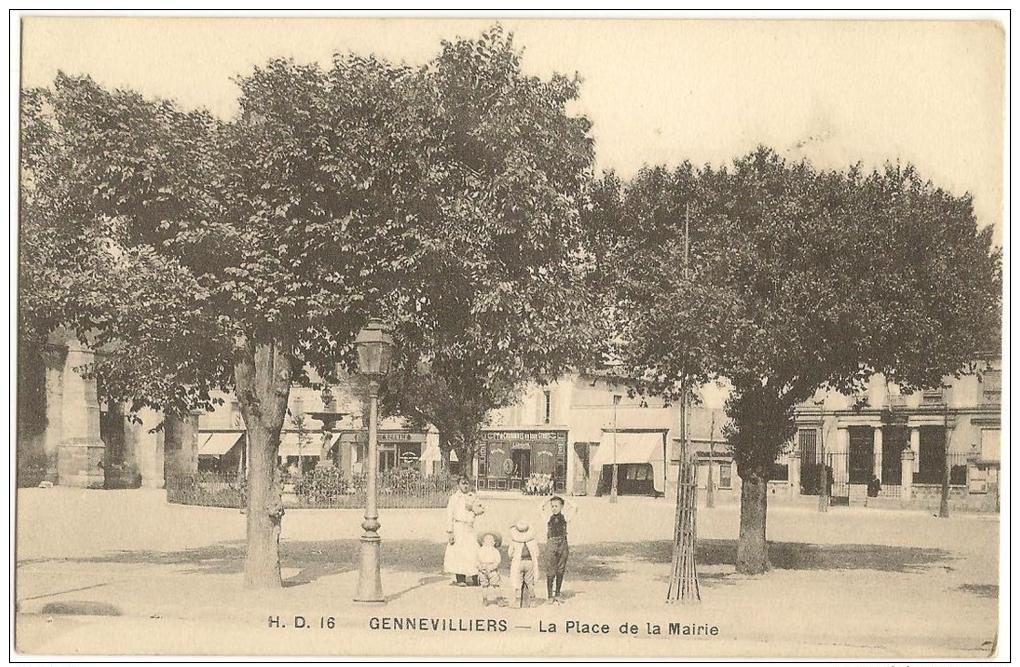 Gennevilliers   La Place De La Mairie  Animée  /14962 - Gennevilliers