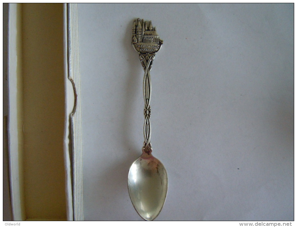 TOURNAI Cathedrale Vintage Souvenir Lepel Petite Cuilllère Little Spoon Argenté Verzilverd (ref 29) - Cuillers