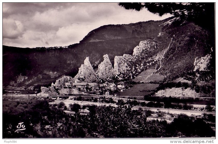 HAUTES ALPES - LA FAURIE LE 12-7-1952 SUR 12F GANDON - CARTE POSTALE ST JULIEN EN BEAUCHENE. - Cachets Manuels