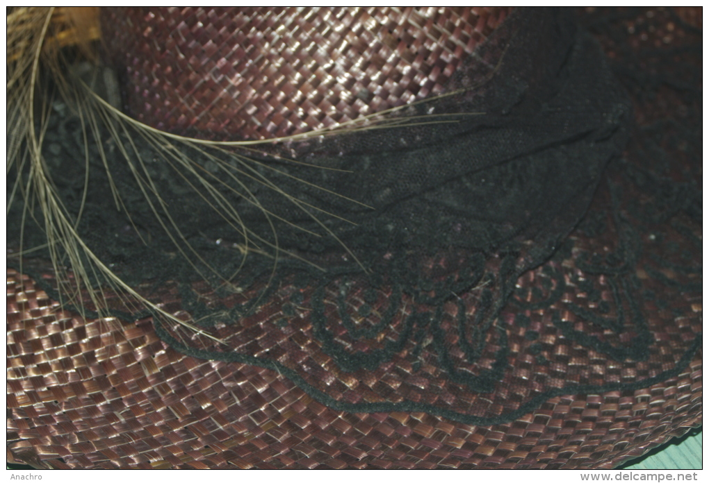 CHAPEAU  MODE PAILLE Naturelle DENTELLE Noire Et PLUMES - Hauben, Mützen, Hüte