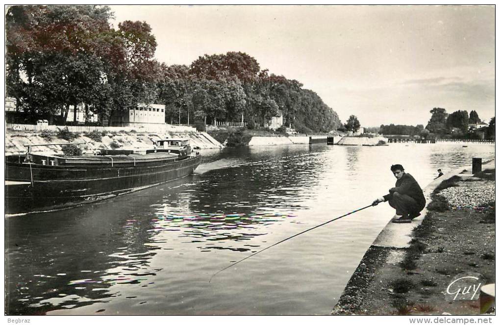 MAISONS ALFORT      BARRAGE ECLUSE  PENICHE  PECHEUR - Maisons Alfort