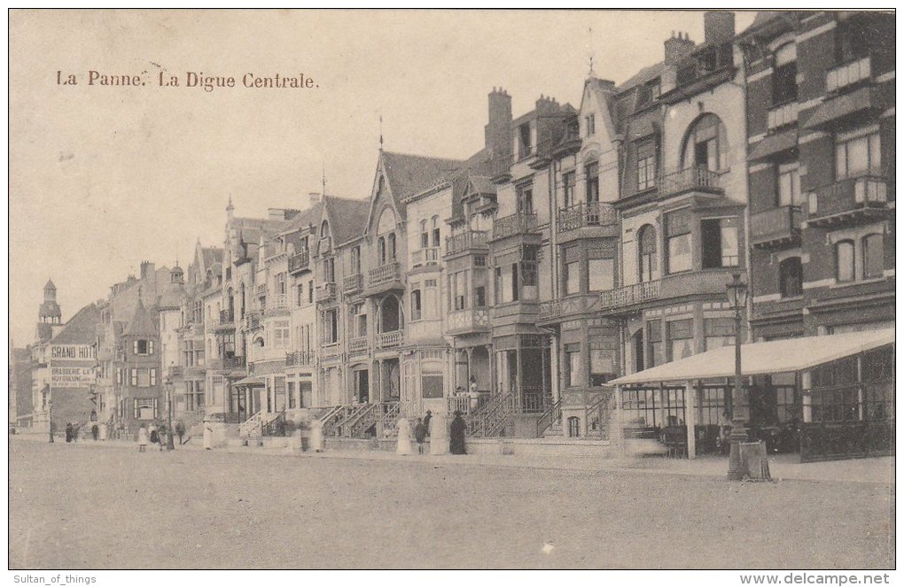 Cpa/pk 1913 La Panne De Panne La Digue Centrale Grand Hotel - De Panne