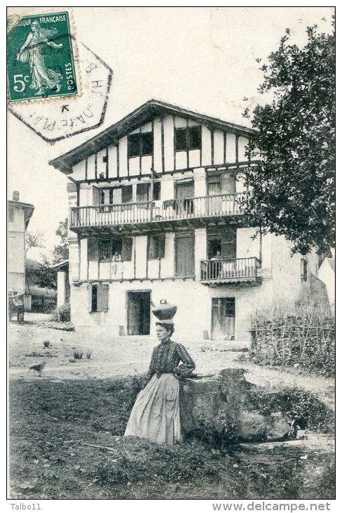 Au Pays Basque - 23 - Maison Basque Et Sa Fontaine - Hendaye