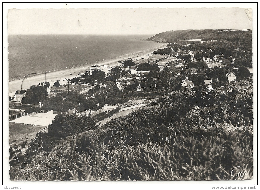 Saint-Brieuc (22) : Vue  Générale  De La Plage Des Rosaires En 1947 (animé) GF. - Saint-Brieuc