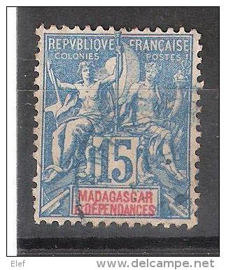 Madagascar, 1896, Type Groupe, Yvert N° 33, 15 C Bleu, Obl Cachet Bleu, TB Centrage, TB, Cote 1,70 Euros - Oblitérés