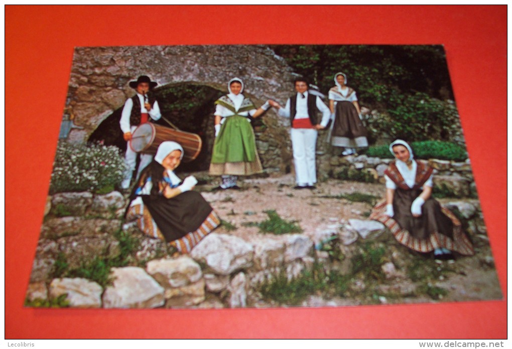 LOU GINESTOUM  GROUPE FOLKLORIQUE PROVENCAL - Lorgues