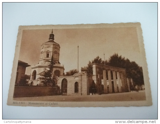 Monumento Ai Caduti Milano - War Memorials