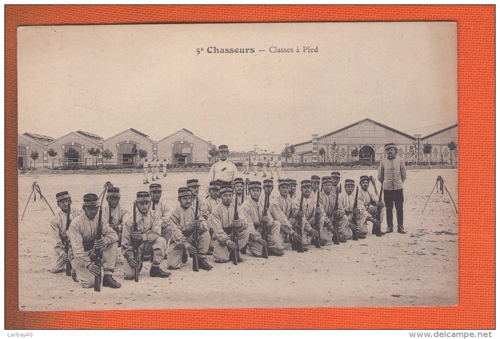 1 Cpa  5 Em Chasseurs Classes A Pied - Guerre 1914-18