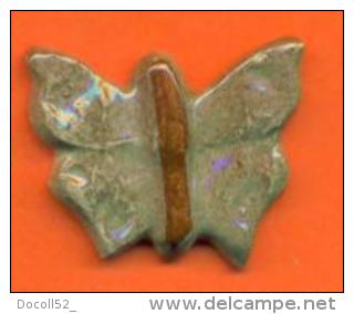 Feve Faience  Cera Canou  - Papillon - Oude