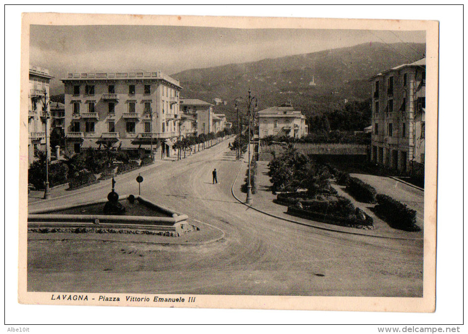 LAVAGNA (Genova) - Piazza Vittorio Emanuele III - Viaggiata 1938 - Genova