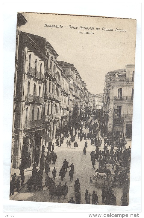 BENEVENTO 1929 CORSO GARIBALDI E PIAZZA DUOMO  ANIMATA  Fot. Intorcia - Benevento