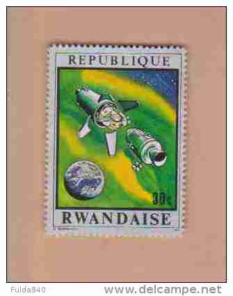 RWANDA.  (COB) 1970 - N°385   . Apollo Vers La Lune .  * 30c  -  New - Usati