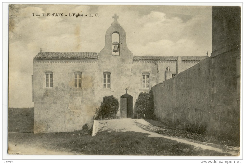 ILE D'AIX. - L'Eglise. Carte Adressée à Mlle ROBUCHON - Autres & Non Classés