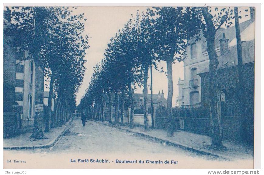 LAFERTE SAINT AUBIN : BOULEVARD DU CHEMIN DE FER - CPA EDIT. DUCREUX - 2 SCANS - - La Ferte Saint Aubin