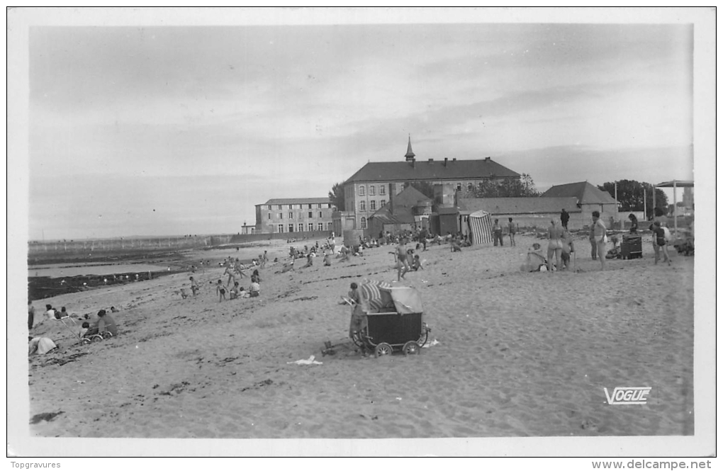 44 LE CROISIC PLAGE DE ST-GOUSTAN ANIMEE - POUSSETTE - Le Croisic