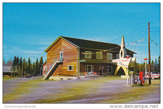 Canada Hotel Restaurant Des Pins &amp; Gas Station Riviere-du-Loup Quebec - Québec - Les Rivières