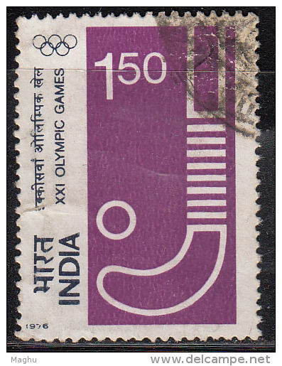 Hockey Stick &amp; Ball, Used 1976, Sport. (Sample Image) - Rasenhockey