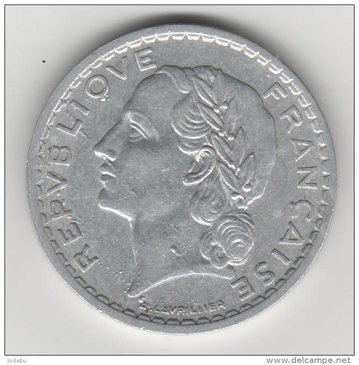 Superbe Piéce  De 5 Francs 1946..FAUTEE... - Variétés Et Curiosités