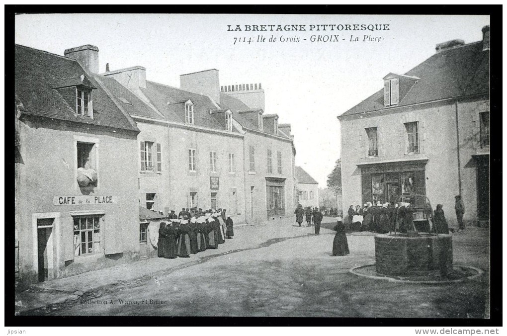 Cpa Du  56 Ile De Groix  --  Groix La Place     No 7114 ---- THO2 - Groix