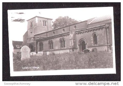 RP CARD OF VIEW OF ICKLEFORD VILLAGE CHURCH UNUSED - Hertfordshire