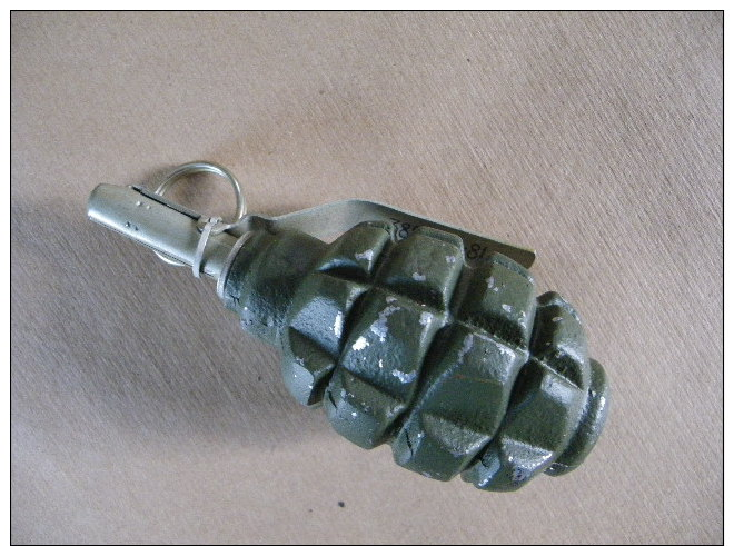 Grenade F1 Défensive Verte Soviétique (inerte) - Equipement