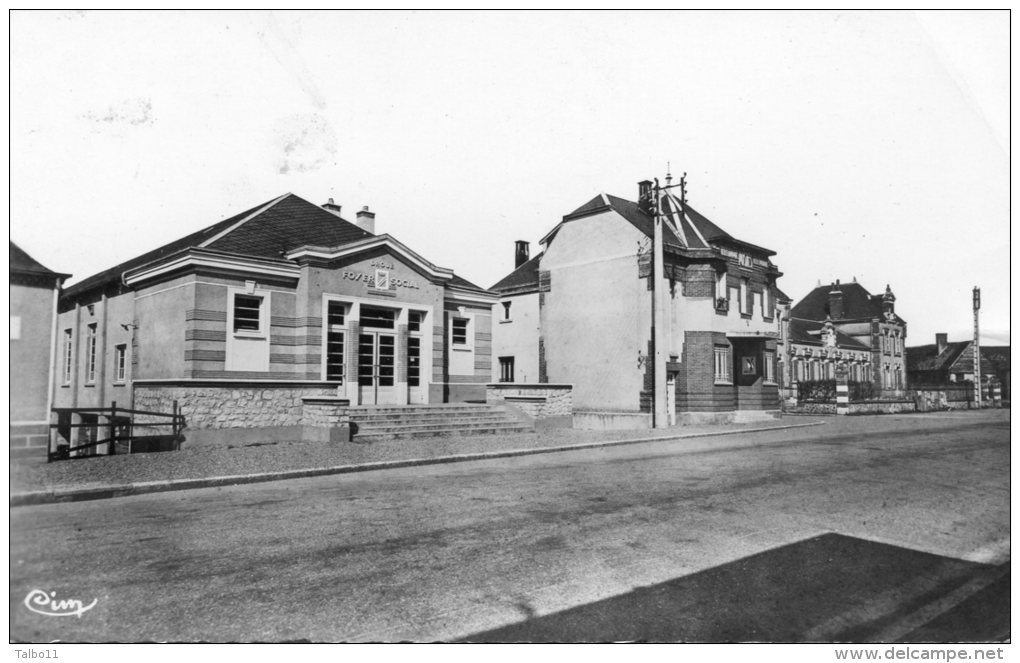 Droué - Foyer Social - La Poste - Droue