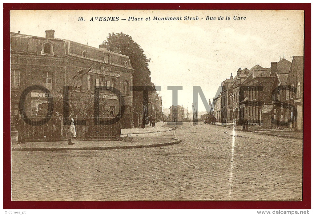 AVESNES - PLACE ET MONUMENT - RUE DE LA GARE - 1940 PC - Avesnes Le Comte