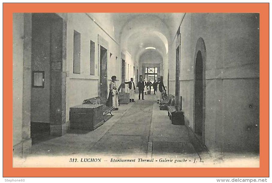 31 - LUCHON Etablissement Thermal Galerie Gauche // CPA - Luchon