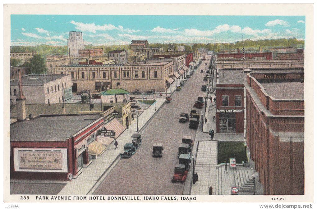 C1940 PARK AVENUE FROM HOTEL BONNEVILLE IDAHO FALLS - Idaho Falls