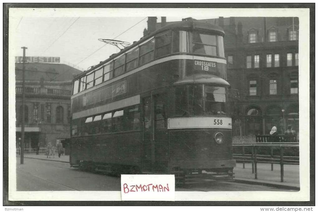 RJ318  Leeds City Tram 558 Route 19 Crossgates Passing The Majestic - Altri & Non Classificati