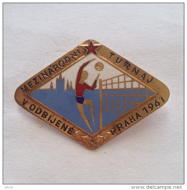 Badge Pin ZN000241 - Volleyball Odbojka Czechoslovakia Prag International Tournament 1961 - Volleyball