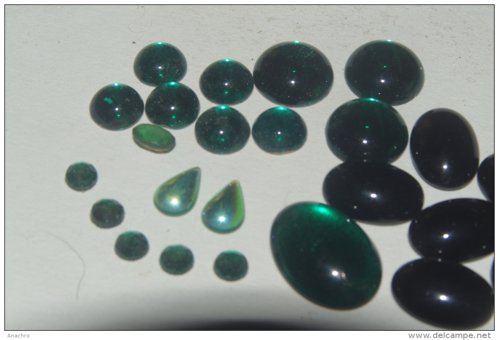 LOT De PIERRES PIERRERIES En VERRE Pour CREATION BIJOU VERT Et NOIR JAIS - Perle