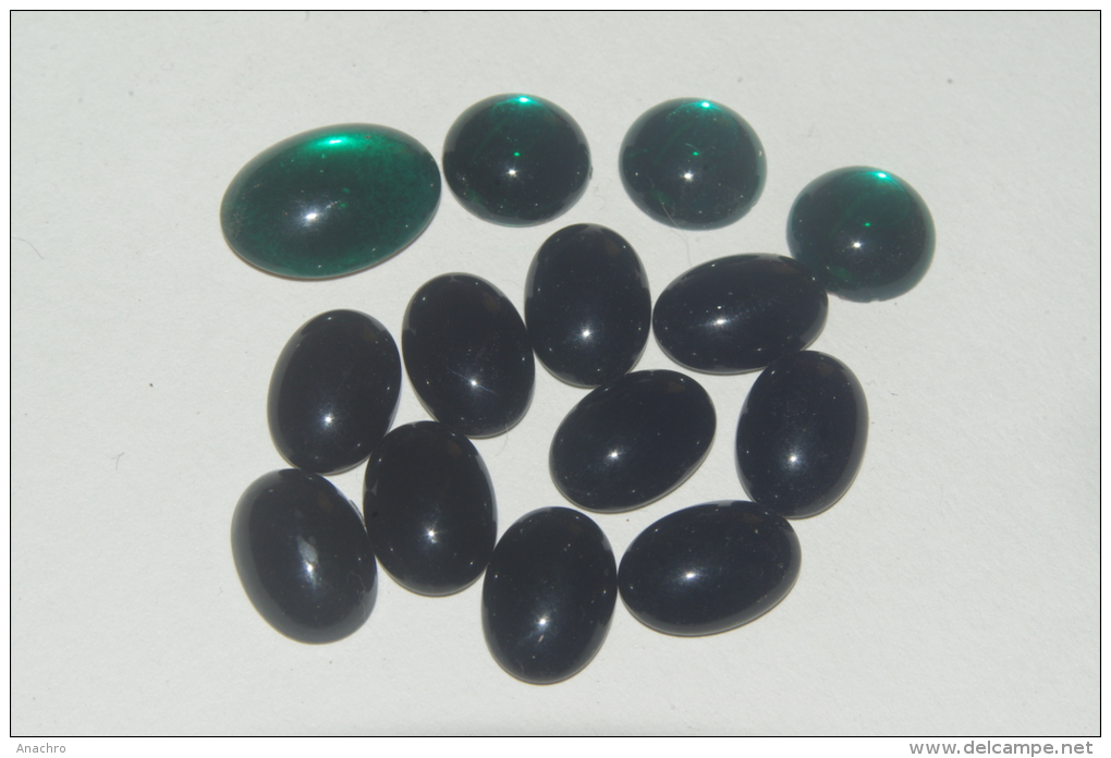 LOT De PIERRES PIERRERIES En VERRE Pour CREATION BIJOU VERT Et NOIR JAIS - Pearls