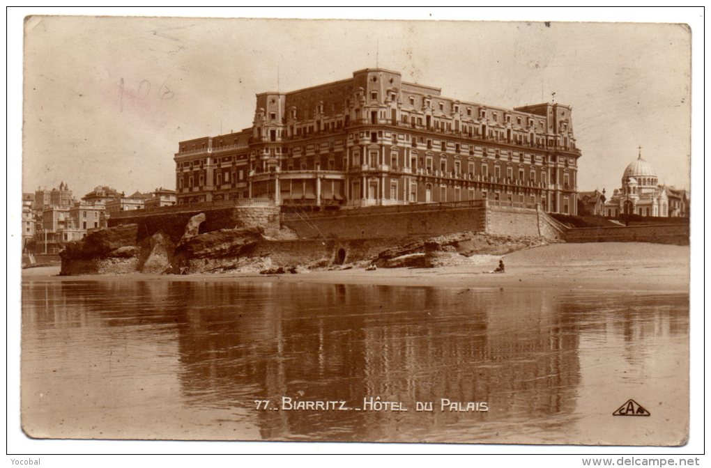 CP, 64, BIARRITZ, Hôtel Du Palais, écrite, Voyagé En 1925 - Biarritz