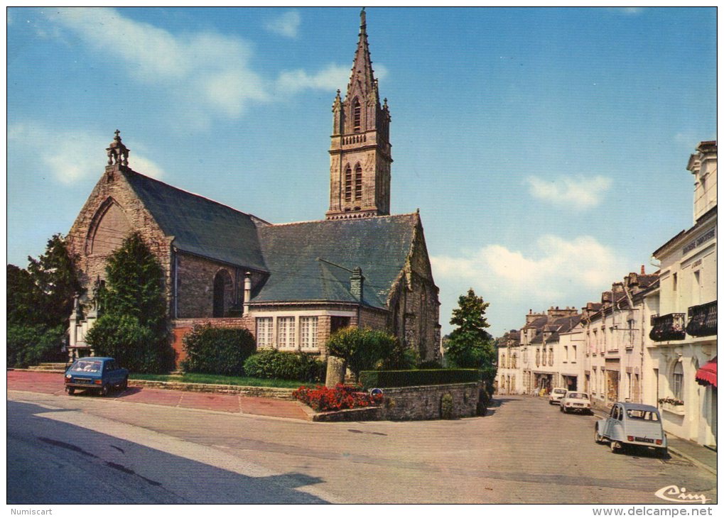 St-Jean-Brévelay..l'Eglise..voitures..2 CV Citroën - Saint Jean Brevelay