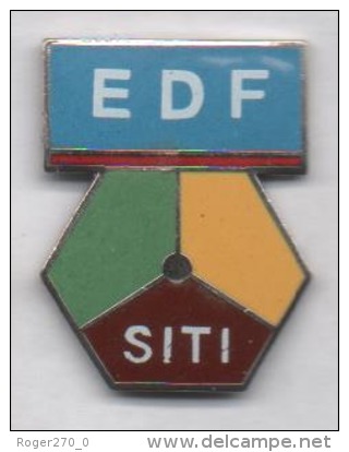 Superbe Pin´s En EGF , EDF , SITI - EDF GDF