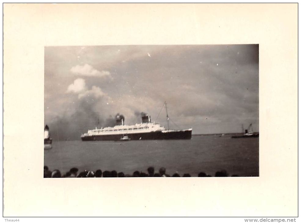 SAINT-NAZAIRE  -  Cliché Du  " LIBERTE " En 1950  -  Bateaux , Paquebot   -  Voir Description - Saint Nazaire