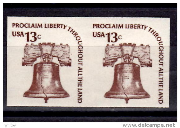 U.S.A. 1975 13 Cent Liberty Bell Imperf Pair #1618b - Varietà, Errori & Curiosità