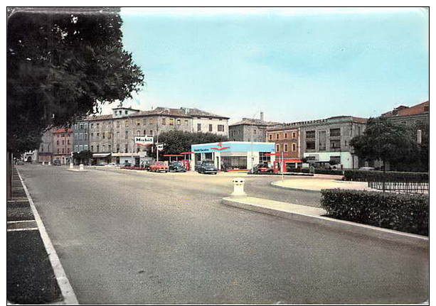 30.ALES.LA PLACE GABRIEL PÉRI(POMPES A ESSENCE MOBIL).éd.SL N°EK3059.VIERGE - Alès