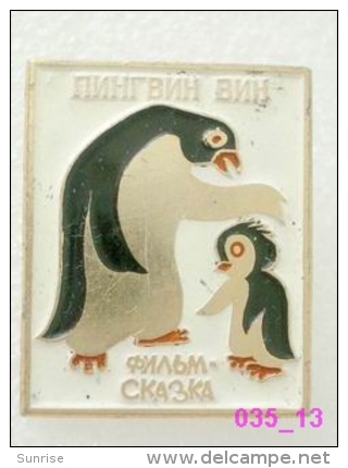 Animals: Bird Penguin - Sphenisciformes - Chick / Soviet Badge _035_an3594 - Animals