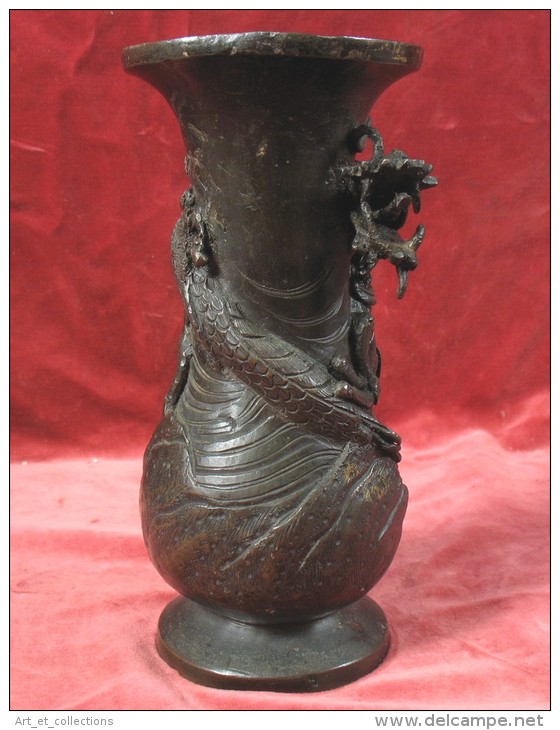 Intéressant Vase Chinois En Bronze D’époque XIXè - Art Asiatique