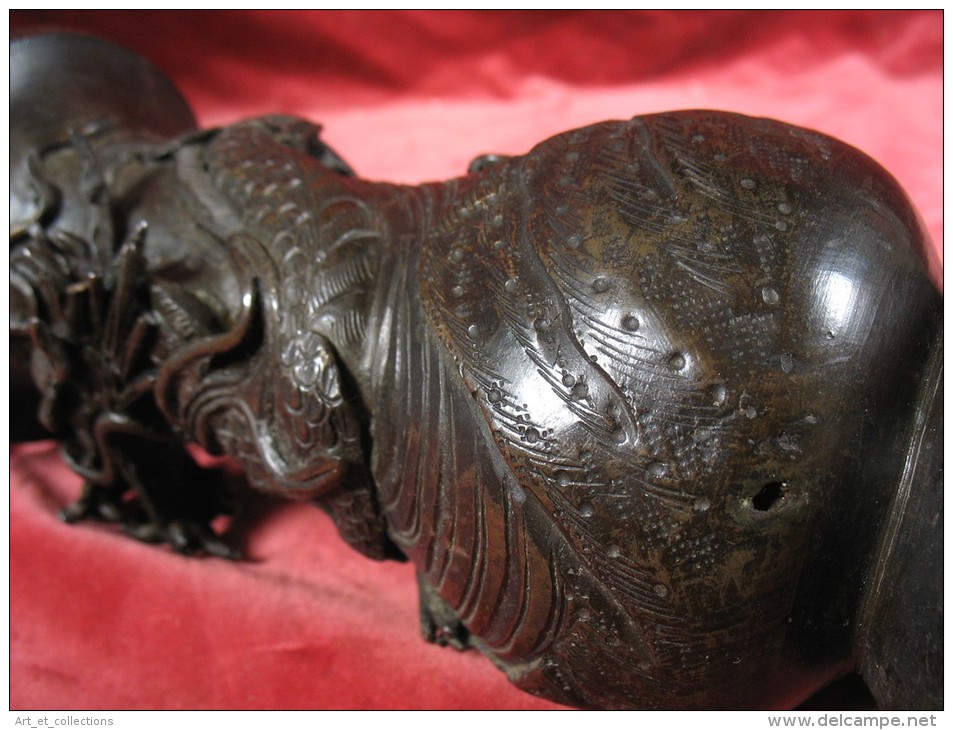 Intéressant Vase Chinois en Bronze d’époque XIXè