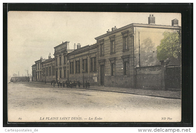 CPA La Plaine Saint Denis, Les écoles - Saint Denis