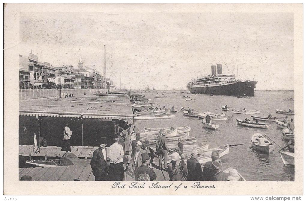 8488 - Port Said L'arrivée D'un Bateau  Arrival Of A Steamer - Port-Saïd